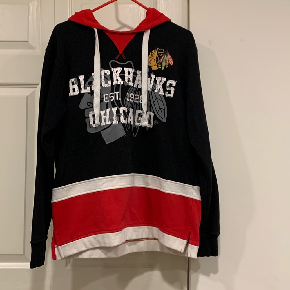 NHL Blackhawks sweatshirt
